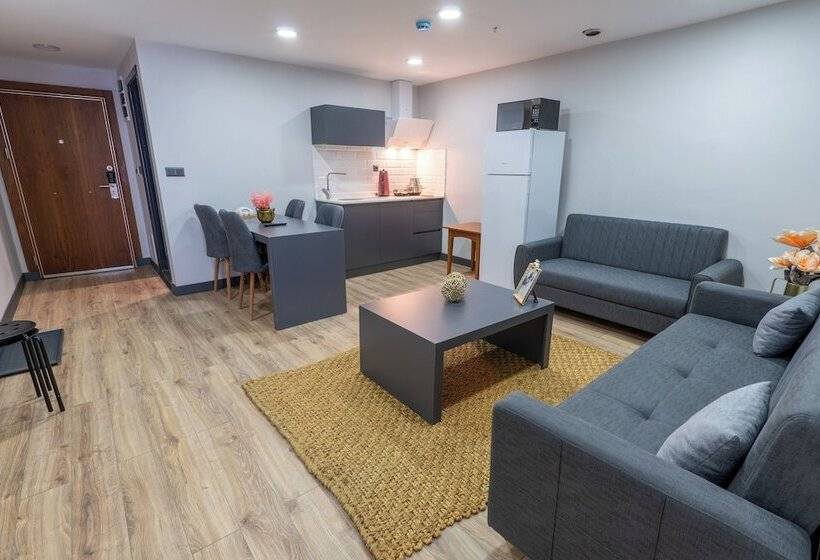 مسافرخانه Yusufhan  Suites