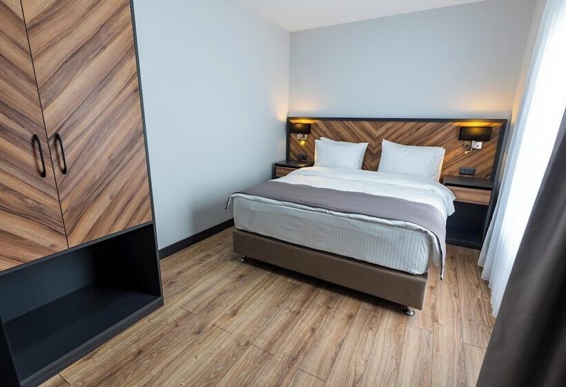 مسافرخانه Yusufhan  Suites