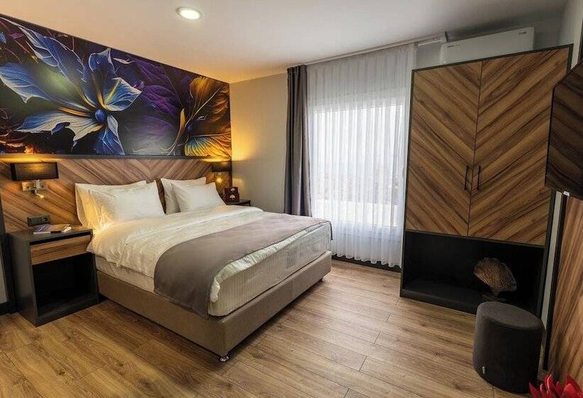مسافرخانه Yusufhan  Suites