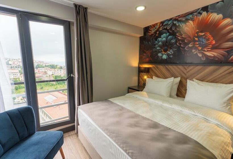 مسافرخانه Yusufhan  Suites