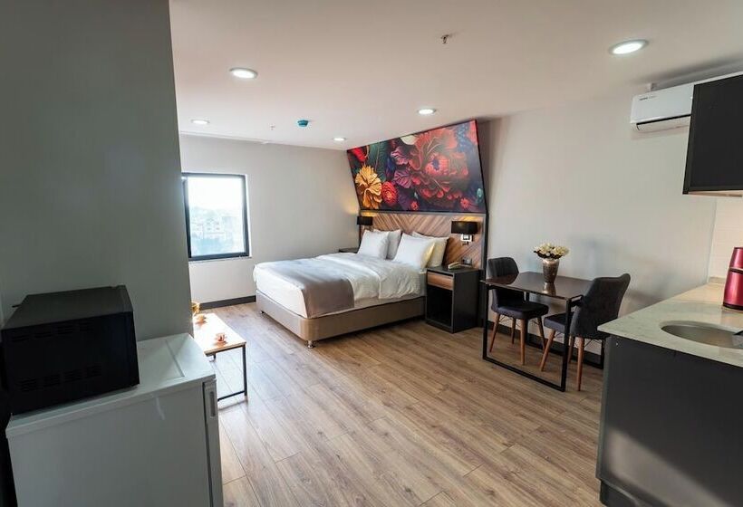 مسافرخانه Yusufhan  Suites