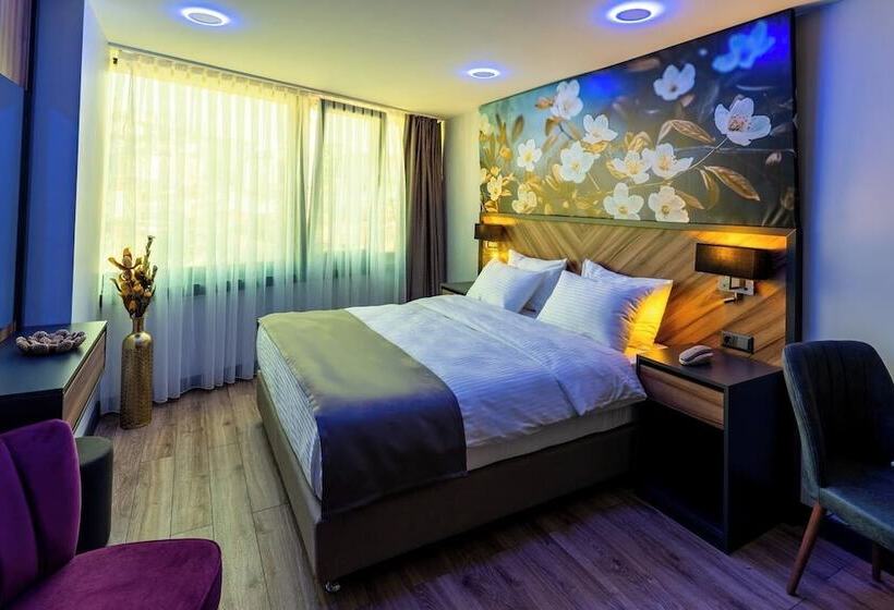 مسافرخانه Yusufhan  Suites