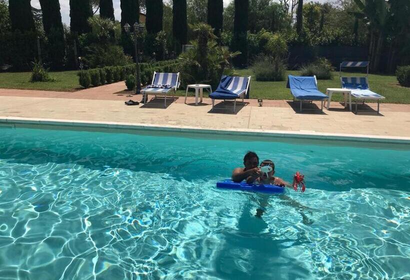 فندق Agriturismo Ali E Radici