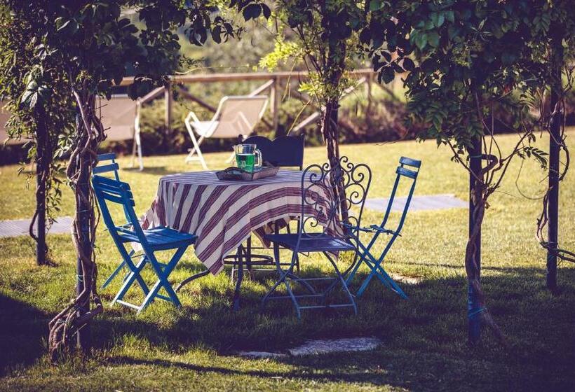 فندق Agriturismo Casal San Sergio