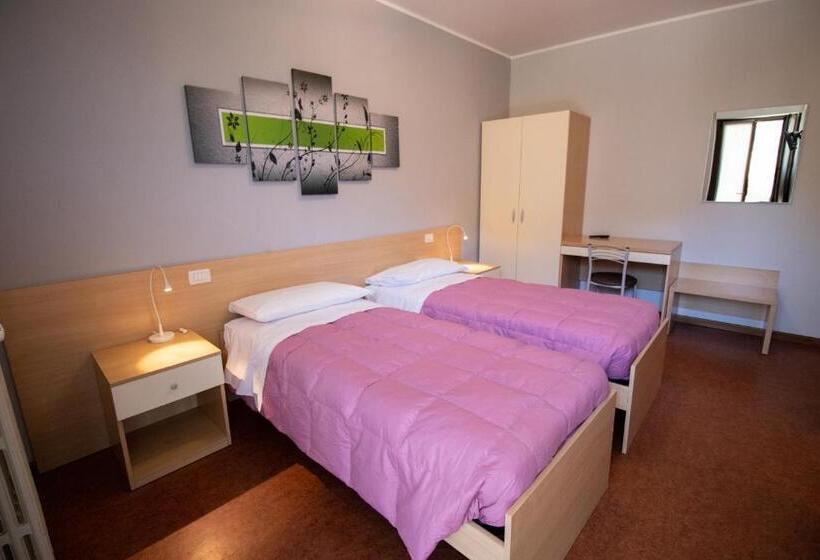 فندق Del Boschetto