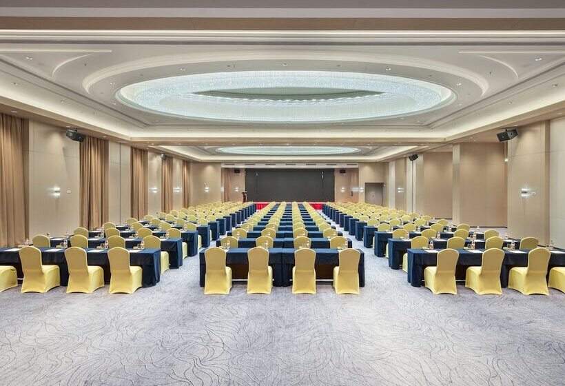 ホテル Four Points By Sheraton Yangjiang City Center