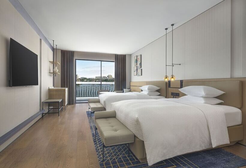 ホテル Four Points By Sheraton Yangjiang City Center