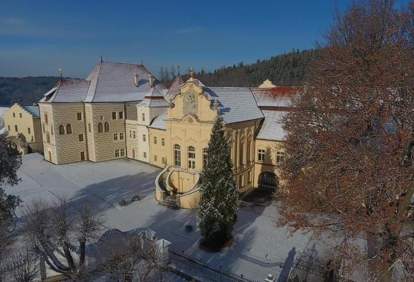 호텔 Klášter želiv