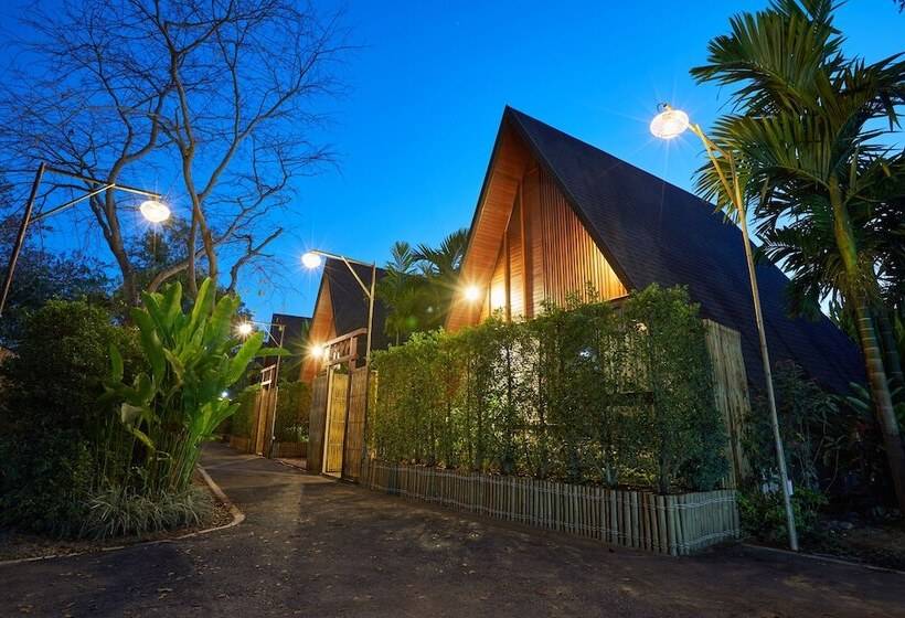 Отель La Cocotte Villa & Farm Khao Yai