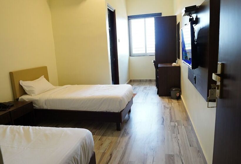 酒店 Radhe Inn