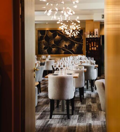 هتل Le Castel Cabourg Hôtel & Spa  Restaurant La Calypso