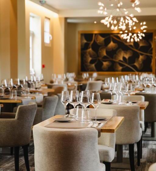هتل Le Castel Cabourg Hôtel & Spa  Restaurant La Calypso