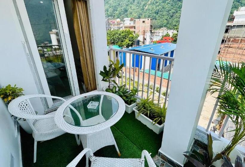 Ix Hostel