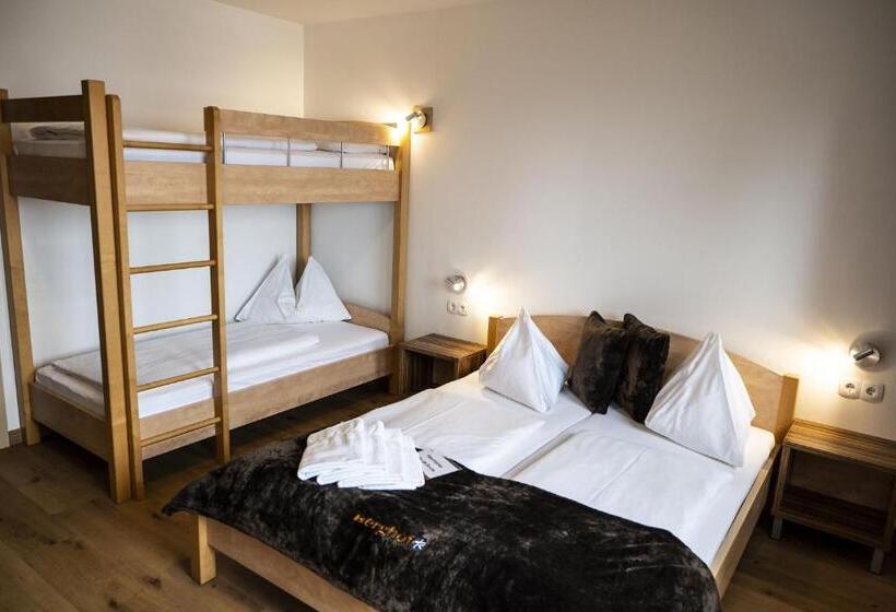 פנסיון Berghof   Riesneralm