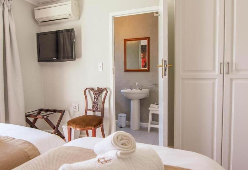 پانسیون Rozenburg Guest House