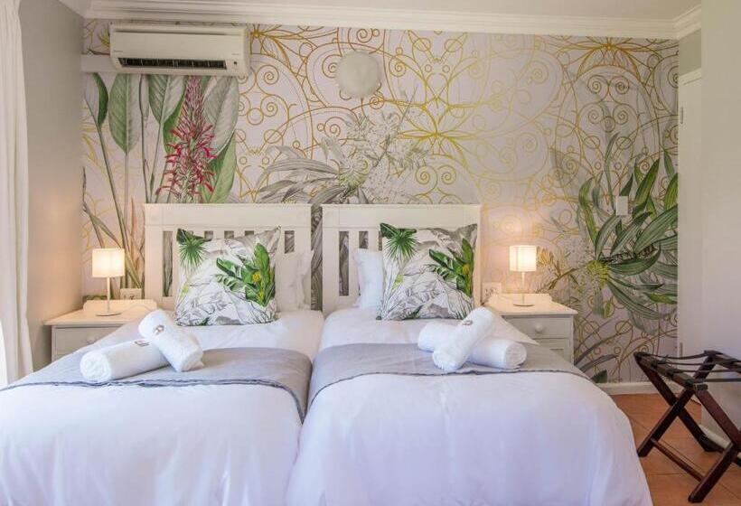 پانسیون Rozenburg Guest House
