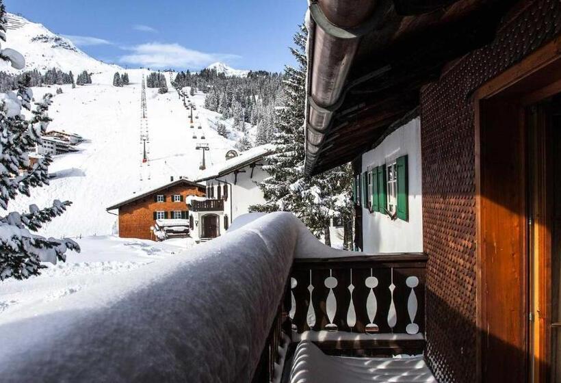 پانسیون Sandbur Das Walserhaus