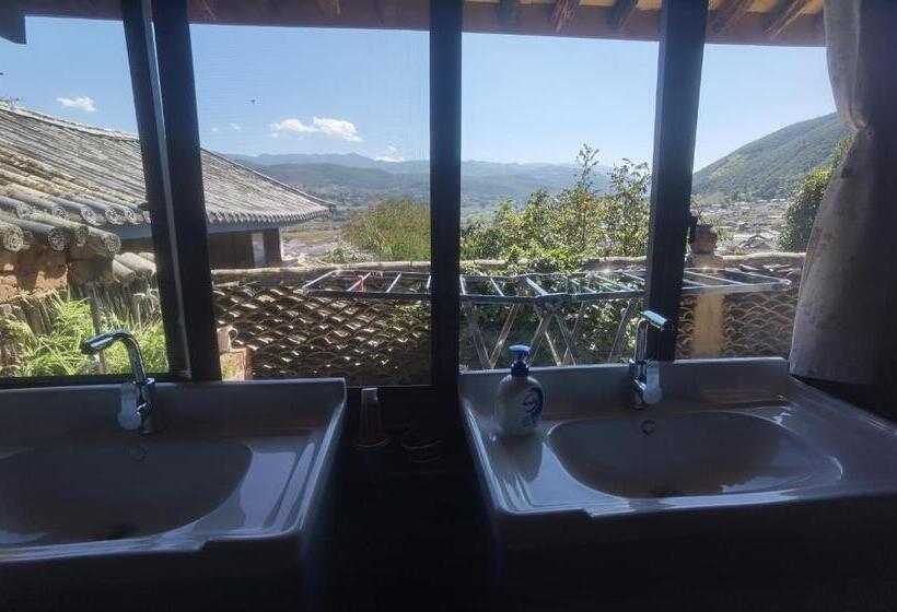 بنسيون Up Air Guest House