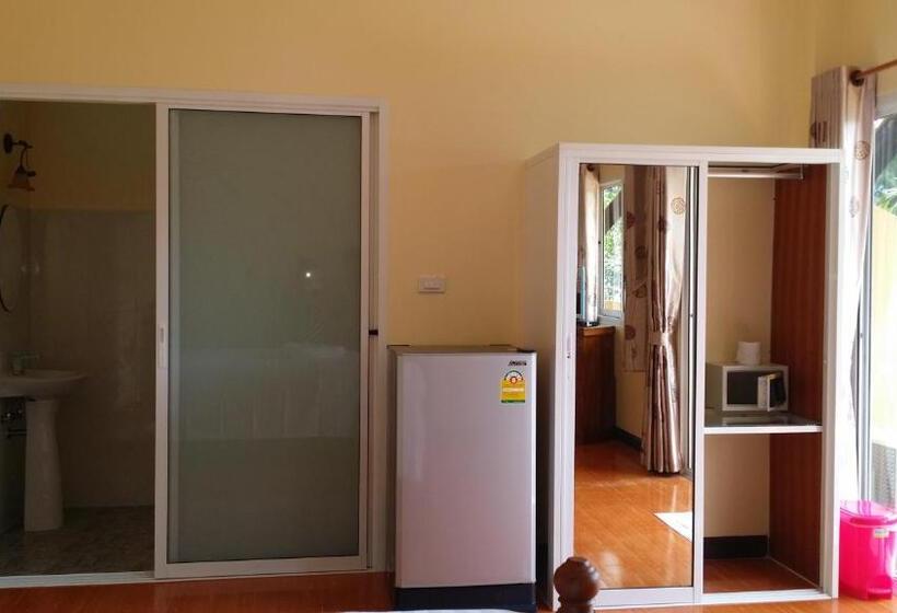 استراحتگاه Khaolak Summer House 2