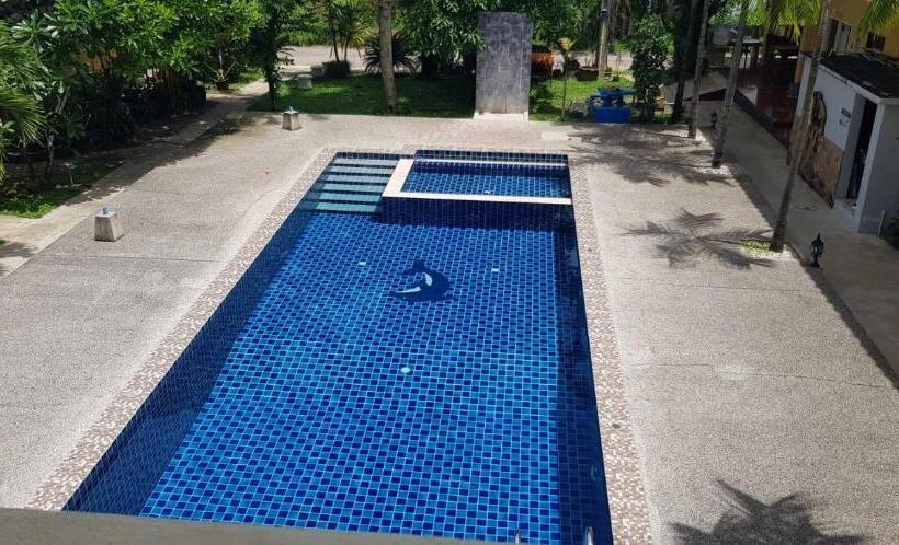 استراحتگاه Khaolak Summer House 2