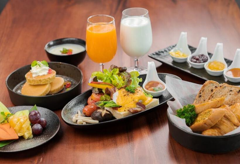 استراحتگاه The Hidden Village Khao Yai