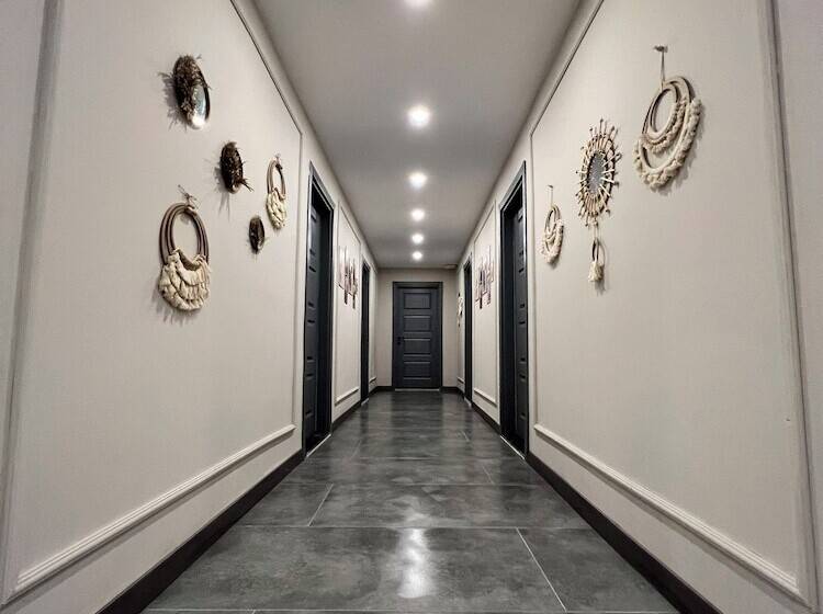 Ahsena Buti̇k Otel