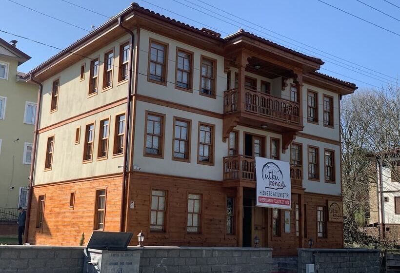 مبيت وإفطار Utku Konağı