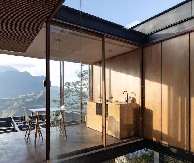 هتل Deluxe Volcán