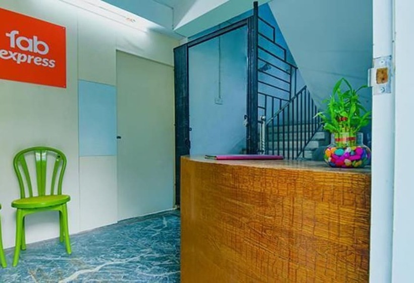 هتل Fabexpress Yatika Residency