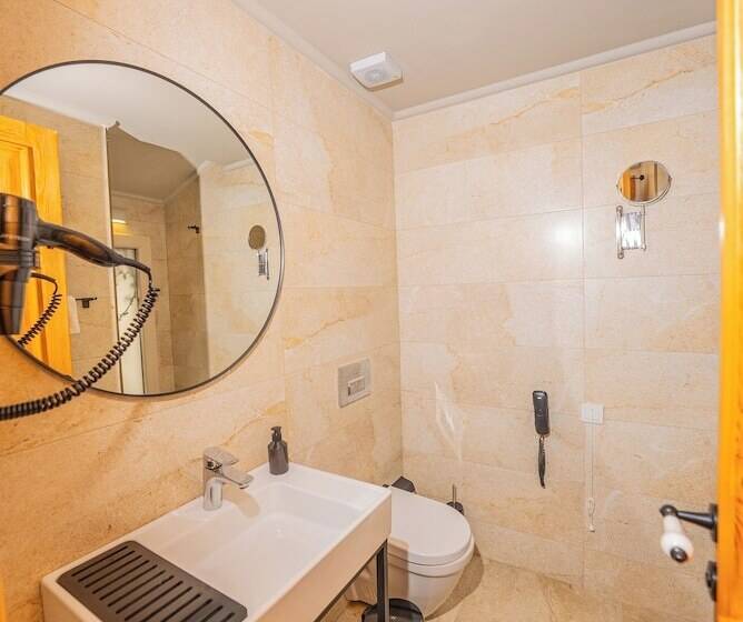 酒店 Kairos Valley Health & Nature Resort