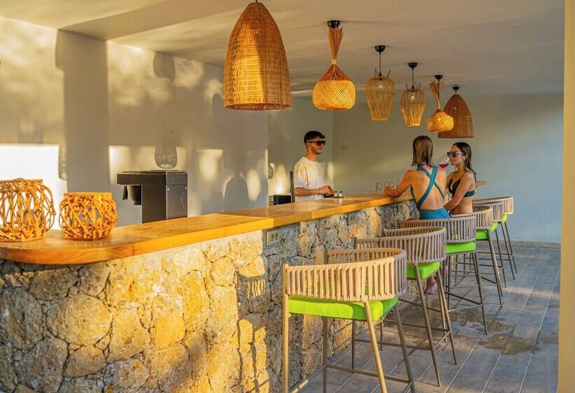 酒店 Kairos Valley Health & Nature Resort