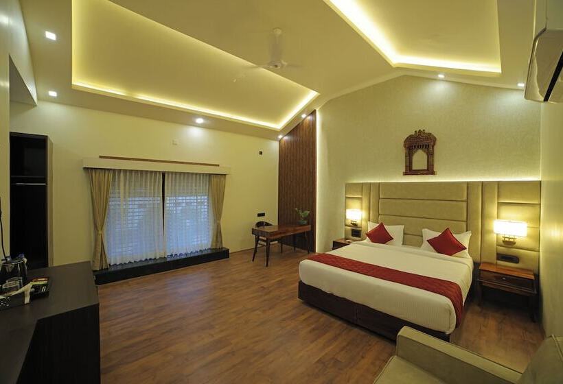 هتل Lake Valley Resort And Spa, Tirupati