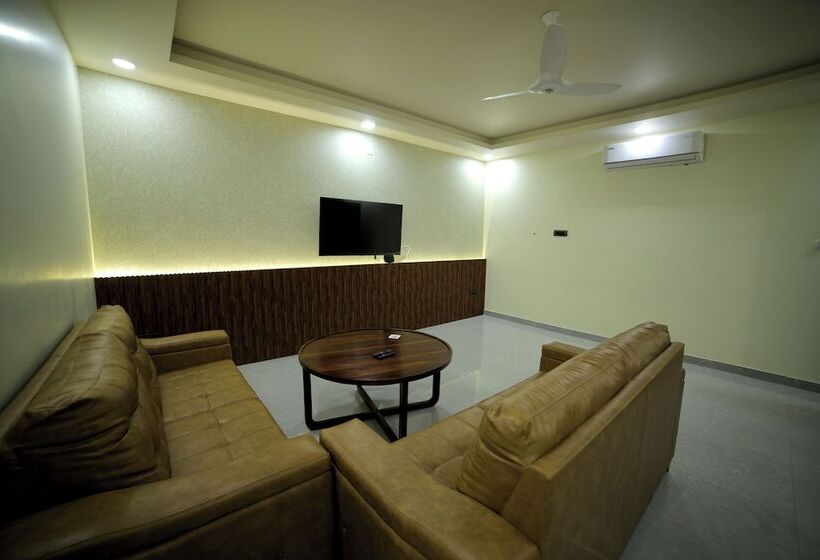 فندق Lake Valley Resort And Spa, Tirupati