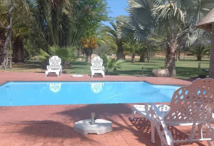 هتل Palm Afrique Lodge Botswana