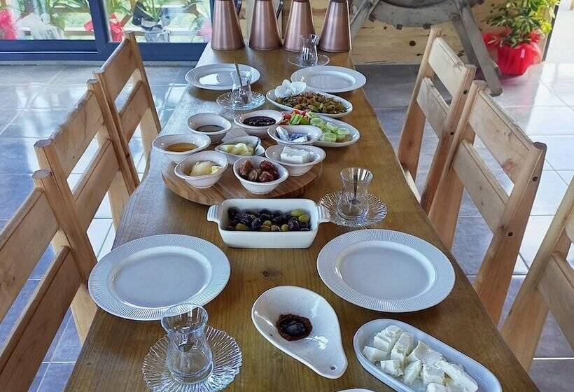 בית מלון כפרי Pamira Bungalow