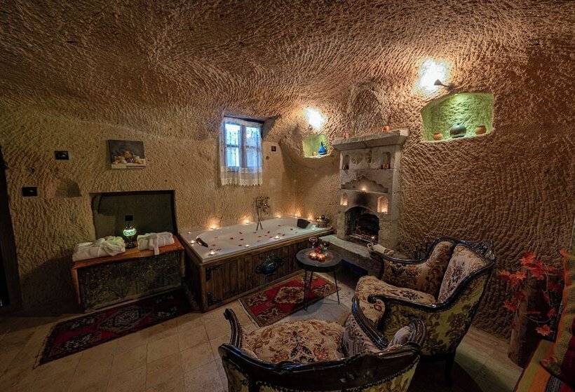 هتل Shiraz Cave Cappadocia