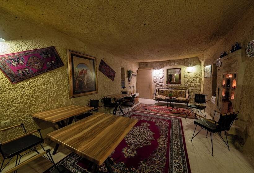 هتل Shiraz Cave Cappadocia