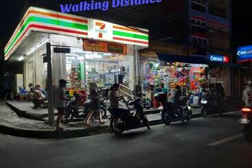 پانسیون 1br Or 2br Staycation In Quezon City 6