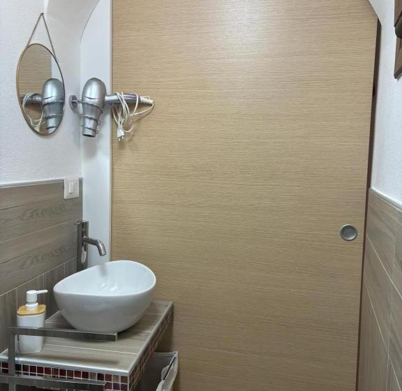 پانسیون Home Via Neve