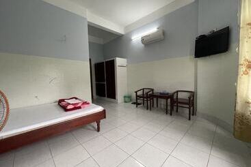 پانسیون Hong An Motel