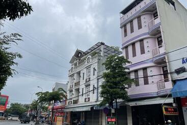 پانسیون Hong An Motel