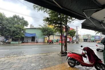 پانسیون Hong An Motel