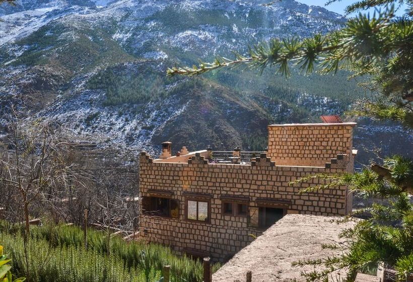 پانسیون Room In Lodge Authentic And Pittoresque Room For 3 People In Tamatert, Morocco Num1