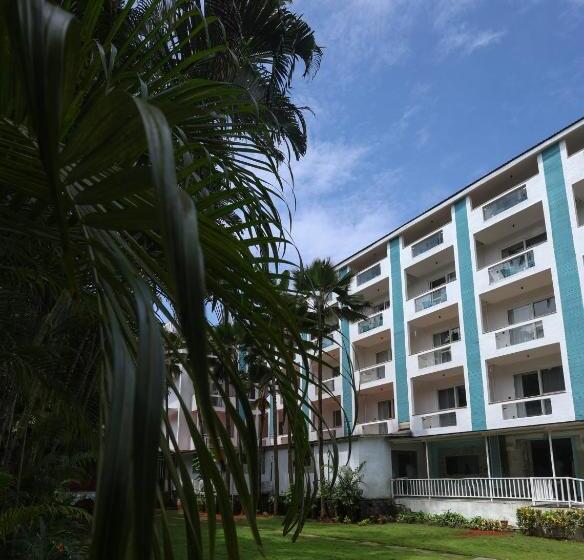 Курорт Ramada By Wyndham Goa Arpora
