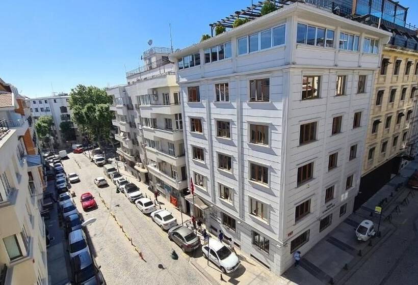 Social House