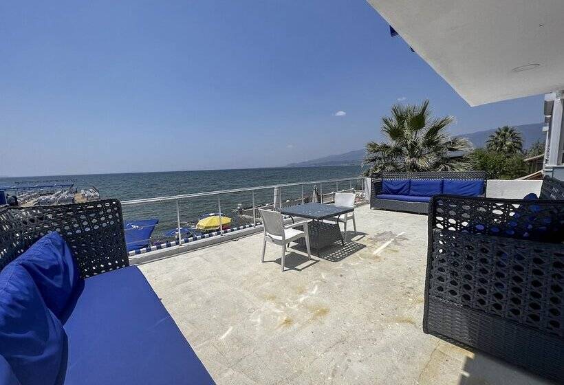 ベッドアンドブレックファースト Akçay Pier Hotel & Beach