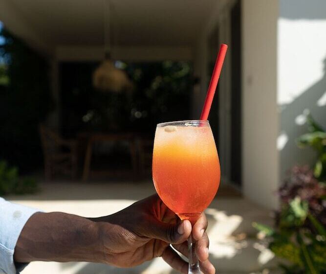 تختخواب و صبحانه Kuwa Zanzibar