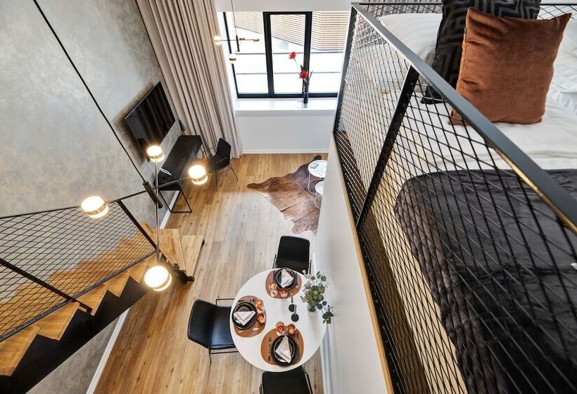 Bob W Duo Lofts