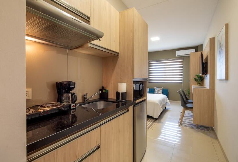 Equipetrol Suites Apart