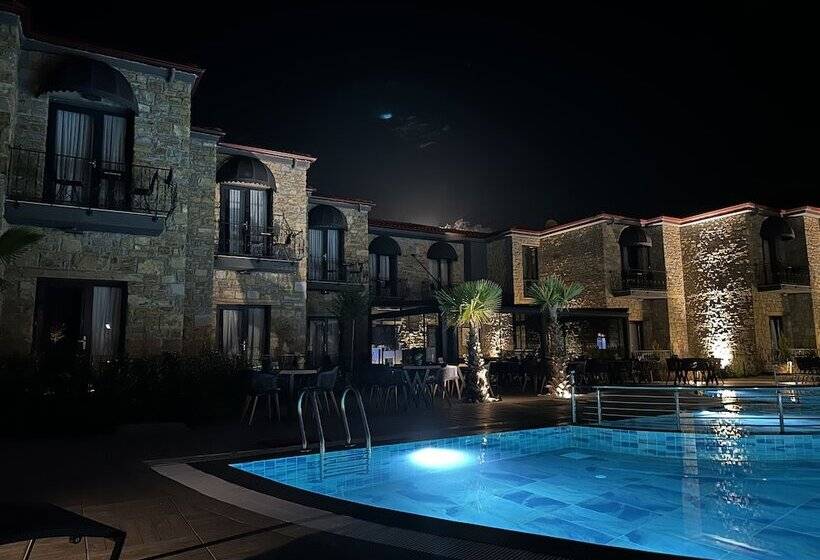 هتل Agios